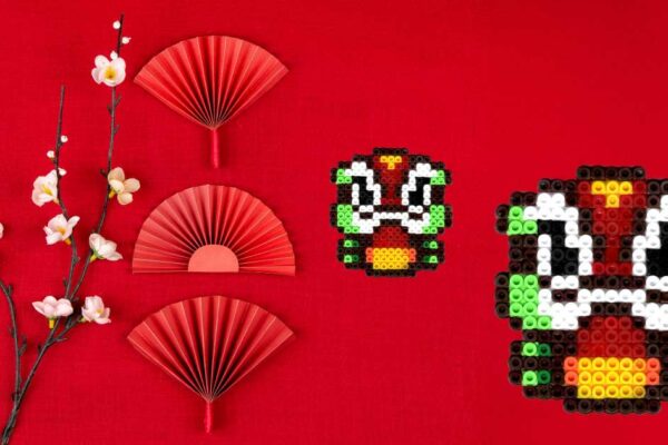 Modèle de perles à repasser - Tête de Dragon - Nouvel An Chinois - PDF à imprimer - Free printable Chinese New Year Dragon's Heads perler beads pattern! Actual size for pegboards!