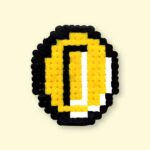Modèle de perles à repasser Super Mario à imprimer - Pièce d'or - Easy & Free printable Super Mario Coin perler beads pattern! Actual size for pegboards!